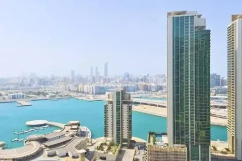 Apartment in Dubai studio, 70 sq.m. № 112074 - photo 1