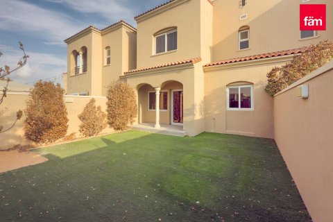 Villa in Dubai 2 bedrooms, 187.3 sq.m. № 49315 - photo 1
