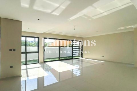 Villa in Dubai 6 bedrooms, 376.81456800 sq.m. № 100553 - photo 7