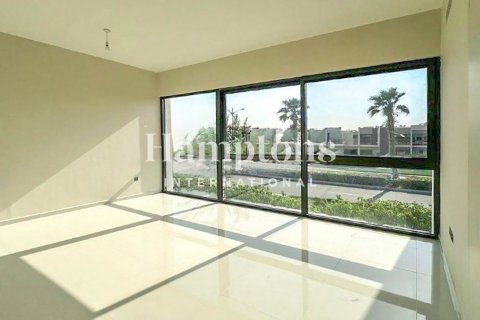 Villa in Dubai 6 bedrooms, 376.81456800 sq.m. № 100553 - photo 5