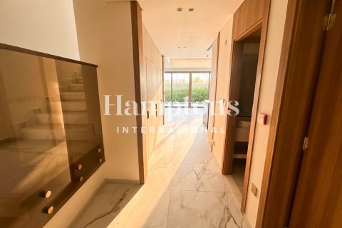 Townhouse in Hillside at Jumeirah Golf Estates, Jumeirah Golf Estates, Dubai 3 bedrooms, 208.66013800 sq.m. № 100550 - photo 2