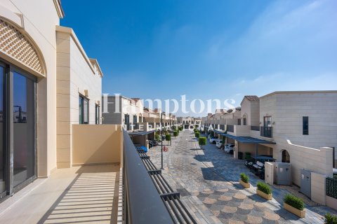 Снять в аренду таунхаус в Hillside at Jumeirah Golf Estates, Джумейра Гольф Эстейтс, Дубай: 3 спальни, 138.61127600м², № 100550 - фото 12