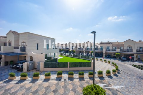 Снять в аренду таунхаус в Hillside at Jumeirah Golf Estates, Джумейра Гольф Эстейтс, Дубай: 3 спальни, 138.61127600м², № 100550 - фото 15