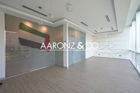 Снять в аренду офис в Sheikh Zayed Road, Дубай: 258м², № 90107 - фото 5