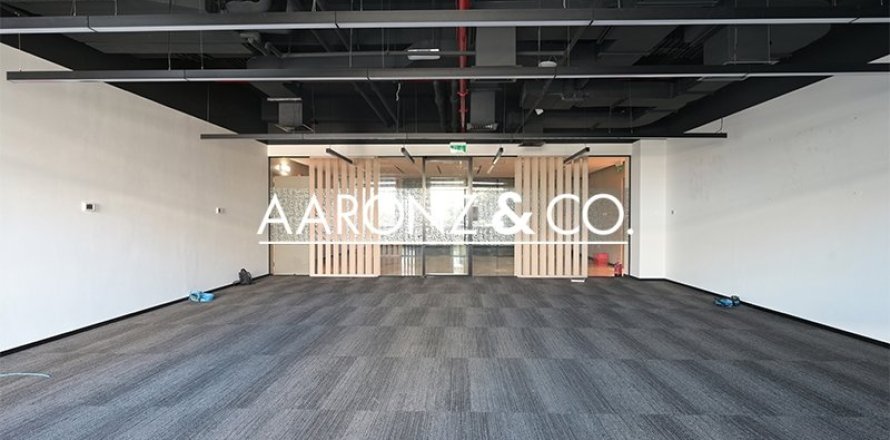 Bureau à Sheikh Zayed Road, Dubai, 2323 m², № 90108