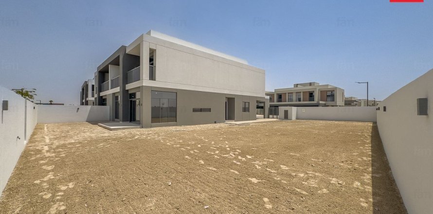 Вилла в Дубае, 5 спален, 445.7м², № 55010