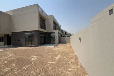 Купить виллу в Дубае: 5 спален, 445.7м², № 55010 - фото 13