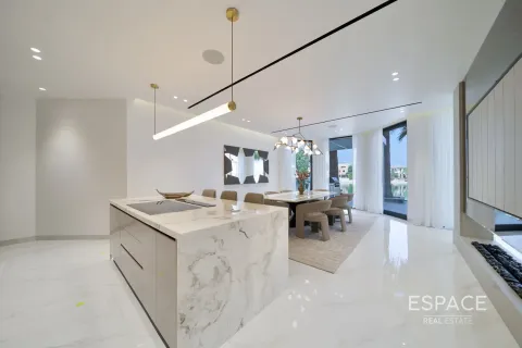 Villa in Palm Jumeirah, Dubai 4 bedrooms, 483 sq.m. № 71013 - photo 6