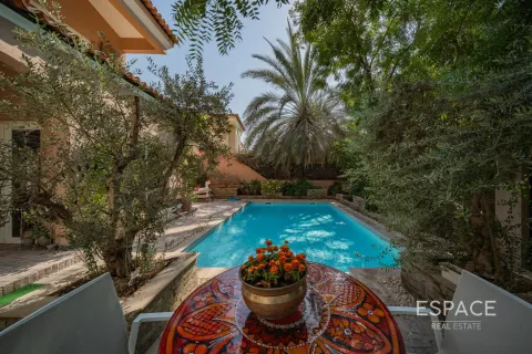 Купить виллу в Green Community, Дубай: 5 спален, 577м², № 71017 - фото 19