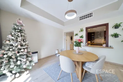 Купить квартиру в Даунтаун Дубай (Даунтаун Бурдж Дубай), Дубай: 2 спальни, 131м², № 71014 - фото 8