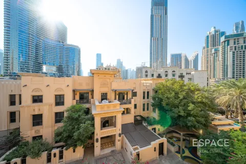 Купить квартиру в Даунтаун Дубай (Даунтаун Бурдж Дубай), Дубай: 2 спальни, 131м², № 71014 - фото 15