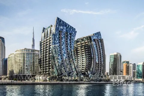 Apartment in Business Bay, Dubai 2 bedrooms, 190 sq.m. № 71010 - photo 17