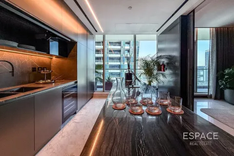 Apartment in Business Bay, Dubai 2 bedrooms, 190 sq.m. № 71010 - photo 6