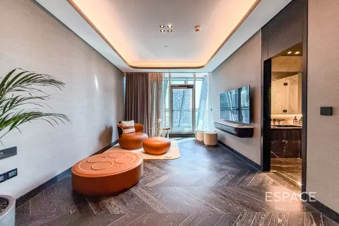 Apartment in Business Bay, Dubai 2 bedrooms, 190 sq.m. № 71010 - photo 11