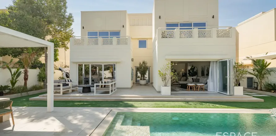 Вилла в Meadows, Дубай, 4 спальни, 353м², № 71019