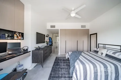 Villa in Meadows, Dubai 4 bedrooms, 353 sq.m. № 71019 - photo 15