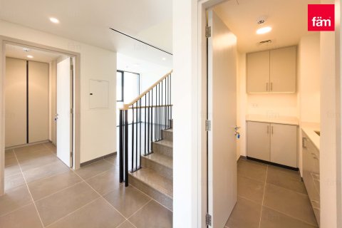 Villa à Dubai, 5 chambres, 420 m², № 85999 - photo 17