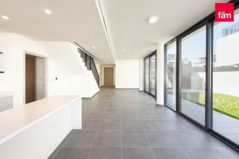 Villa à Dubai, 5 chambres, 420 m², № 85999 - photo 4