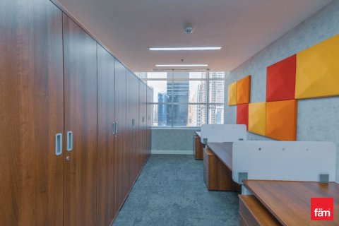 Bureau à Dubai, 163.3 m², № 71786 - photo 4