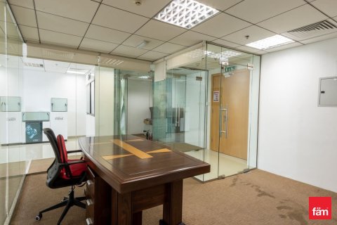 Bureau à Dubai, 163.3 m², № 71786 - photo 5