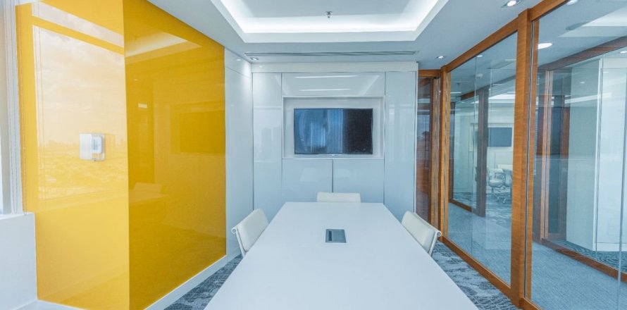 Bureau à Dubai, 163.3 m², № 71786