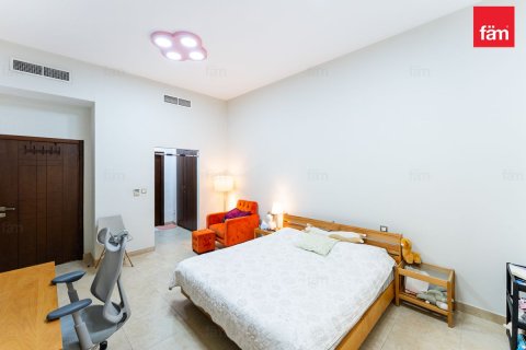 Снять в аренду таунхаус в Дубае: 4 спальни, 328.7м², № 134842 - фото 14