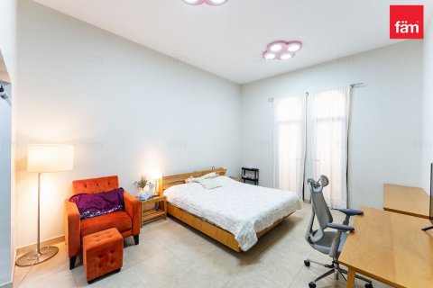 Снять в аренду таунхаус в Дубае: 4 спальни, 328.7м², № 134842 - фото 17