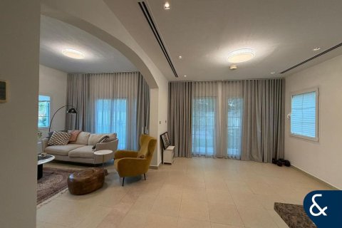 Villa à Jumeirah Village Triangle, Dubai, 2 chambres, 661 m², № 88548 - photo 11
