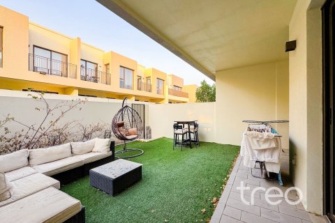 Villa en EMAAR South, Dubai South (Dubai World Central), Dubai, 3 dormitorios, 180.79 m², № 134502 - foto 2