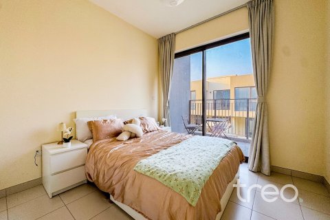Villa en EMAAR South, Dubai South (Dubai World Central), Dubai, 3 dormitorios, 180.79 m², № 134502 - foto 5