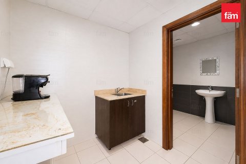 Office in Business Bay, Dubai 89.1 sq.m. № 134499 - photo 12