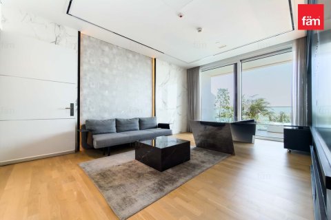 Apartment in Al Barari, Dubai 2 bedrooms, 261.6 sq.m. № 123903 - photo 18