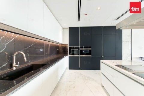 Apartment in Al Barari, Dubai 2 bedrooms, 261.6 sq.m. № 123903 - photo 6