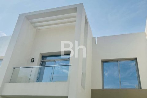 Villa in Arabian Ranches 2, Dubai 3 bedrooms, 181 sq.m. № 21882 - photo 14