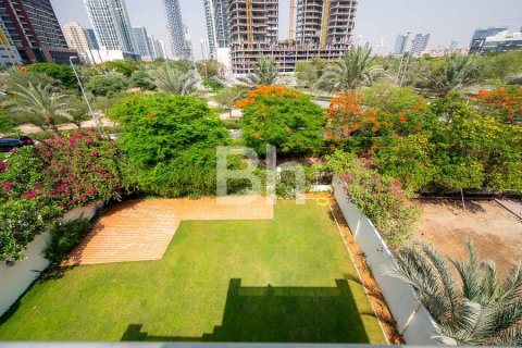 Villa à Jumeirah Village Circle, Dubai, 4 chambres, 501 m², № 21886 - photo 13