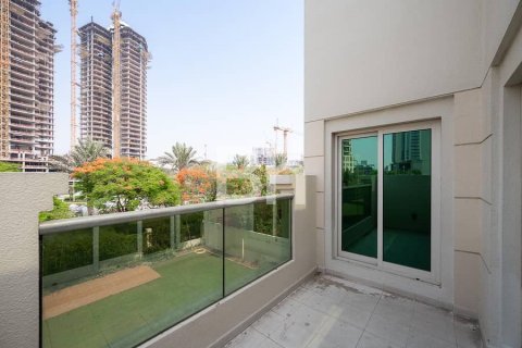 Villa à Jumeirah Village Circle, Dubai, 4 chambres, 501 m², № 21886 - photo 9