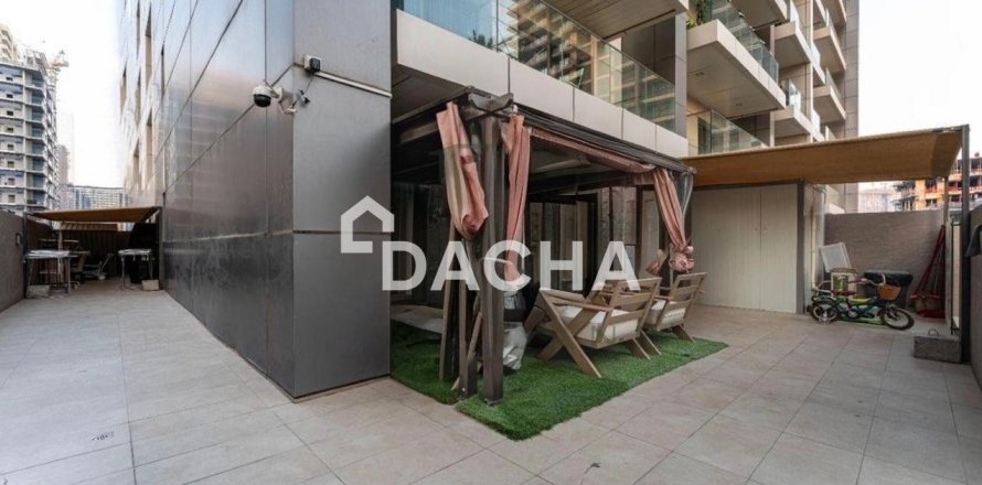 Appartement à Jumeirah Village Circle, Dubai, 2 chambres, 183 m², № 137959