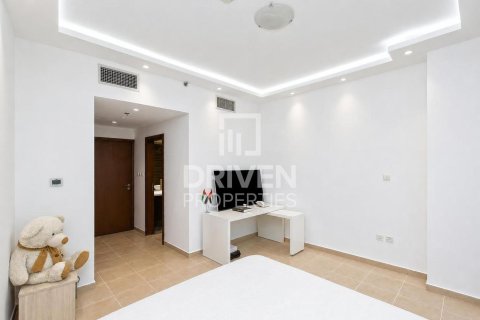 Apartamento en Downtown Dubai (Downtown Burj Dubai), Dubai, 2 dormitorios, 129.14 m², № 136136 - foto 11