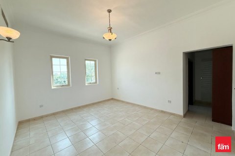 Villa in Jumeirah Islands, Dubai 5 bedrooms, 1305.6 sq.m. № 64173 - photo 18