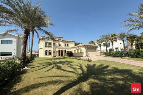 Villa in Jumeirah Islands, Dubai 5 bedrooms, 1305.6 sq.m. № 64173 - photo 24