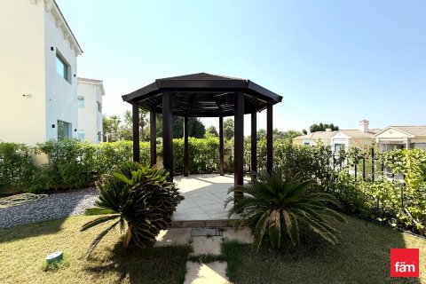 Villa in Jumeirah Islands, Dubai 5 bedrooms, 1305.6 sq.m. № 64173 - photo 27