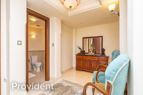 Apartment in Dubai Festival City, Dubai 3 bedrooms, 232.7 sq.m. № 30649 - photo 15