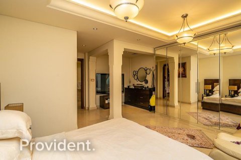 Apartment in Dubai Festival City, Dubai 3 bedrooms, 232.7 sq.m. № 30649 - photo 7
