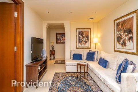 Apartment in Dubai Festival City, Dubai 3 bedrooms, 232.7 sq.m. № 30649 - photo 14