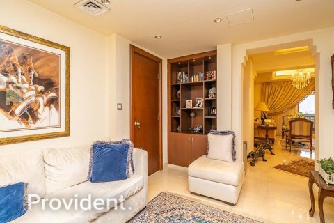 Apartment in Dubai Festival City, Dubai 3 bedrooms, 232.7 sq.m. № 30649 - photo 13
