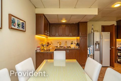Apartment in Dubai Festival City, Dubai 3 bedrooms, 232.7 sq.m. № 30649 - photo 11