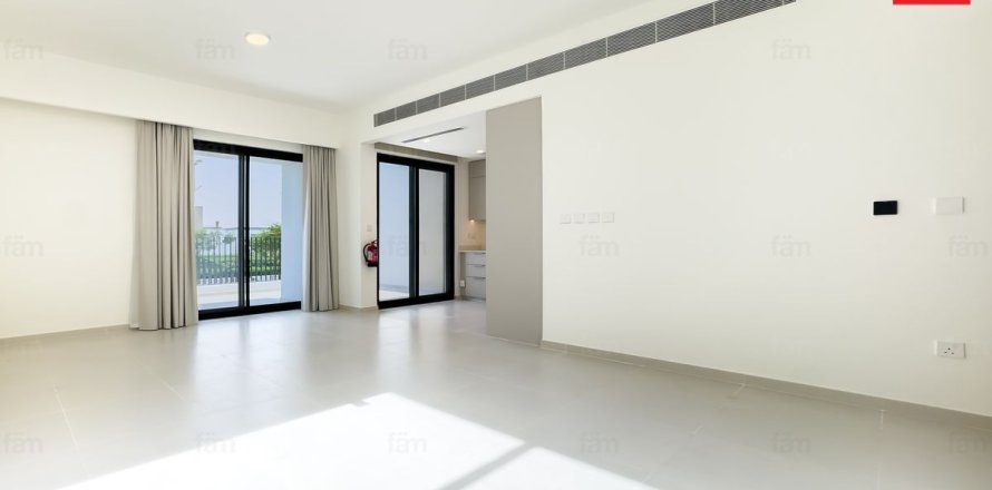 Adosado en Dubai, 3 dormitorios, 134.5 m², № 115785