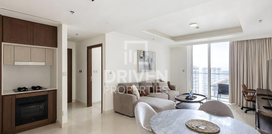 Apartment in EMAAR Beachfront, Dubai Harbour, Dubai 1 bedroom, 67.45 sq.m. № 128667