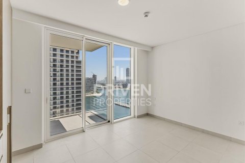 Apartment in EMAAR Beachfront, Dubai Harbour, Dubai 2 bedrooms, 117.71 sq.m. № 128666 - photo 8