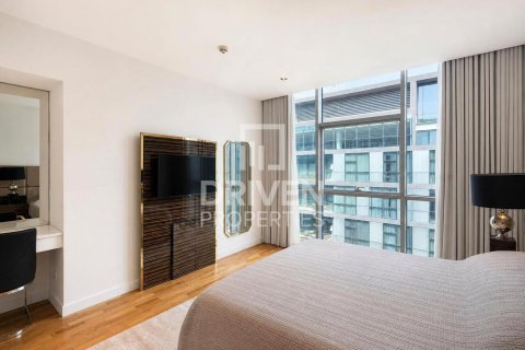 Apartment in City Walk, Dubai 2 bedrooms, 163.14 sq.m. № 128669 - photo 11